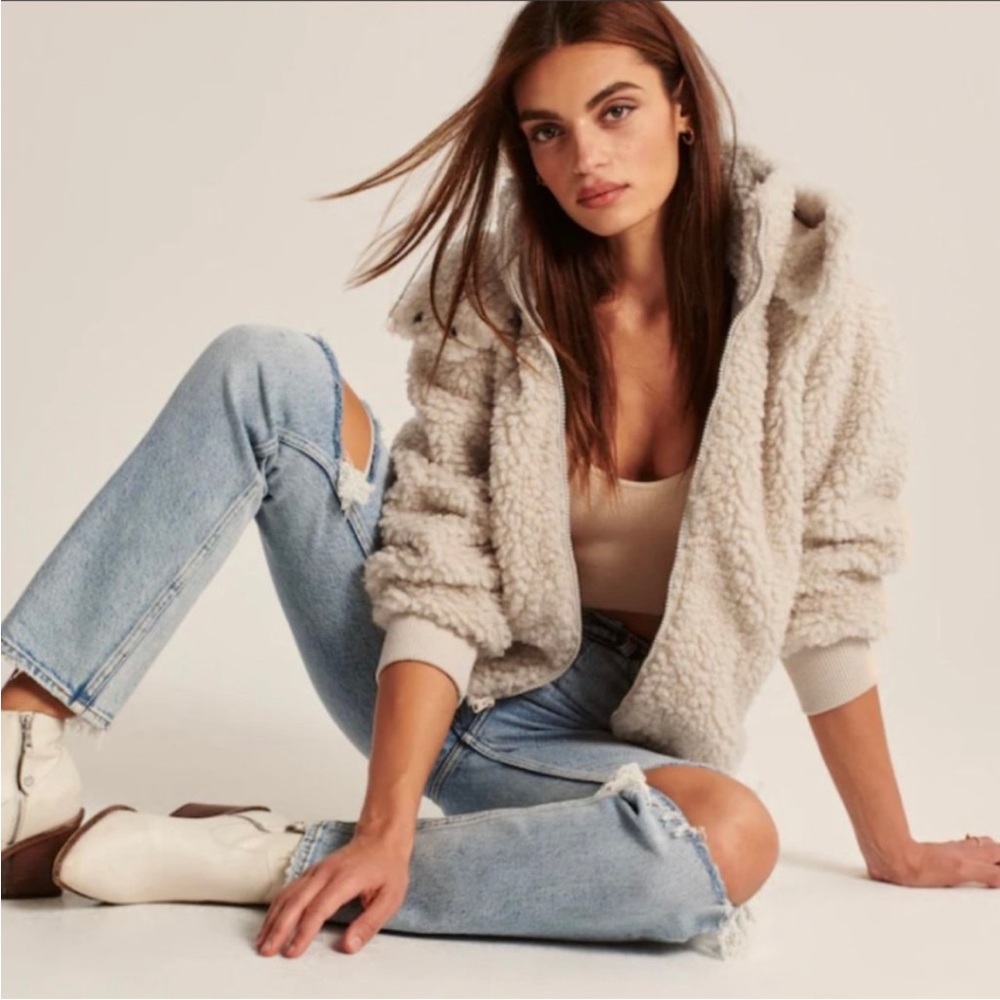 NWT Abercrombie hooded teddy Sherpa jacket